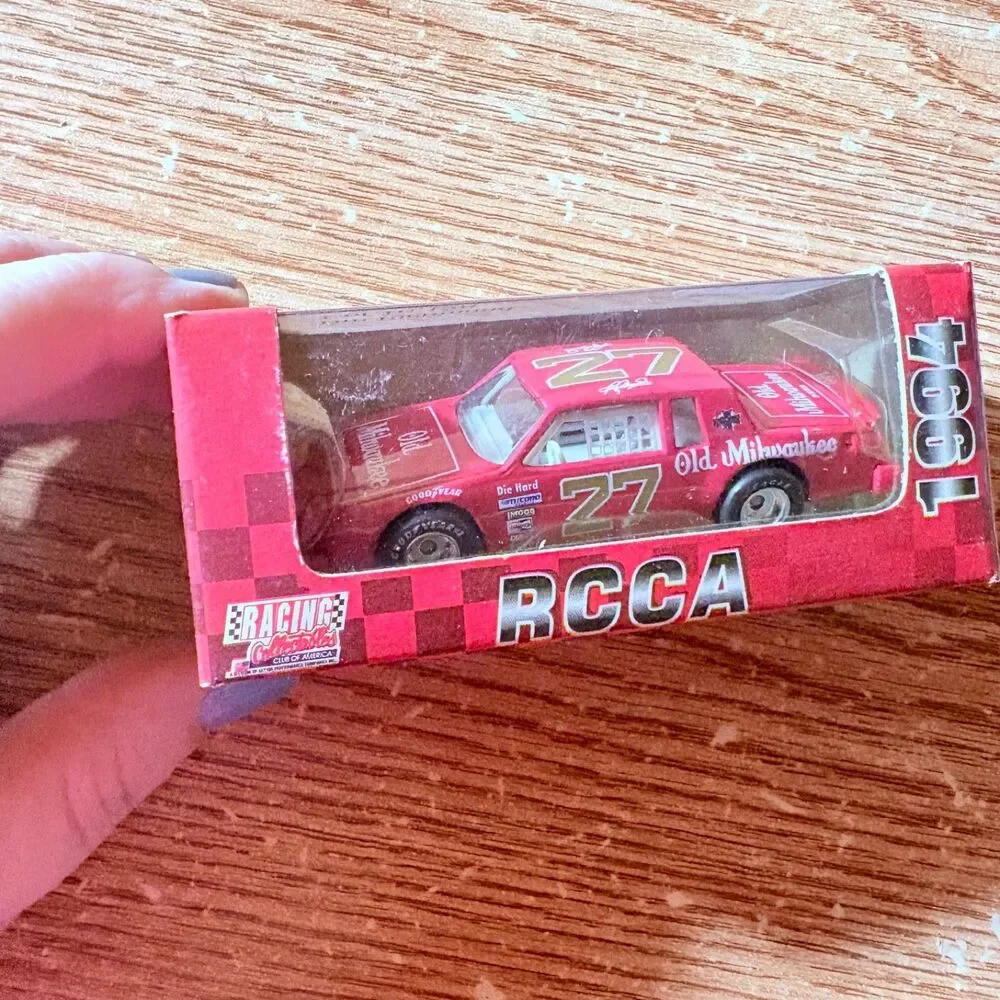 Tim Richmond #27 Old Milwaukee 1985 Pontiac Action Nascar 1/64 Diecast